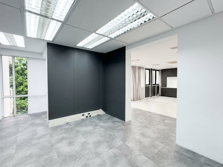 To Let Commercial Property for Rent in Mouille Point Western Cape